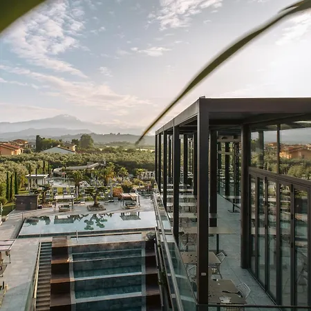 Quellenhof Luxury Resort Lazise-3